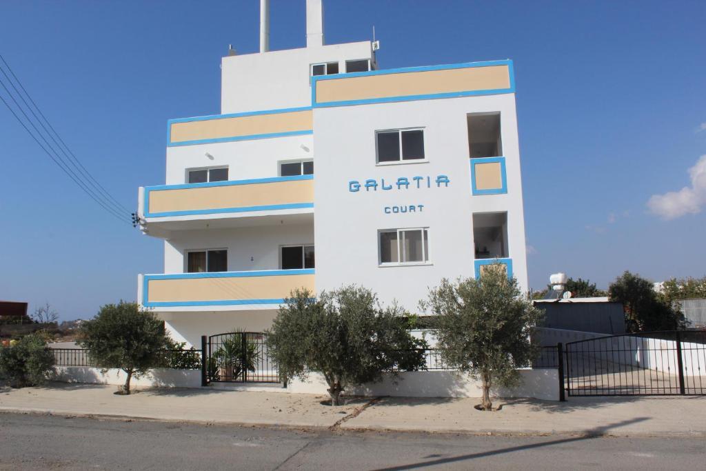 Апартаменты Galatia'S Court Пафос Экстерьер фото